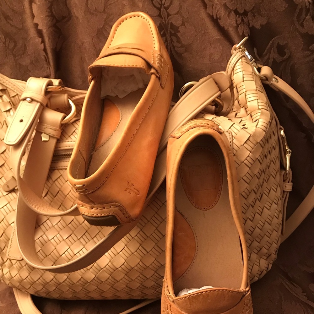 Frey comforts flat shoes